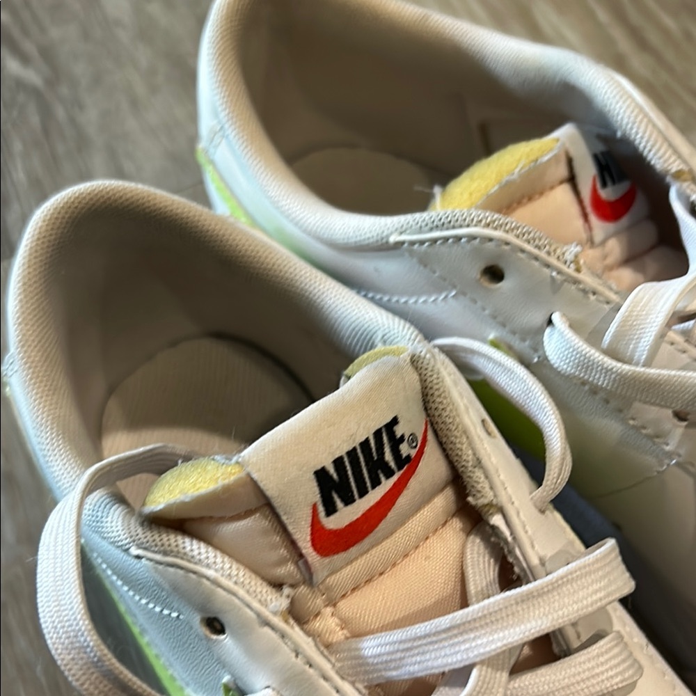 Nike White and Lime Green Casual Sneakers - Picture 6 of 7